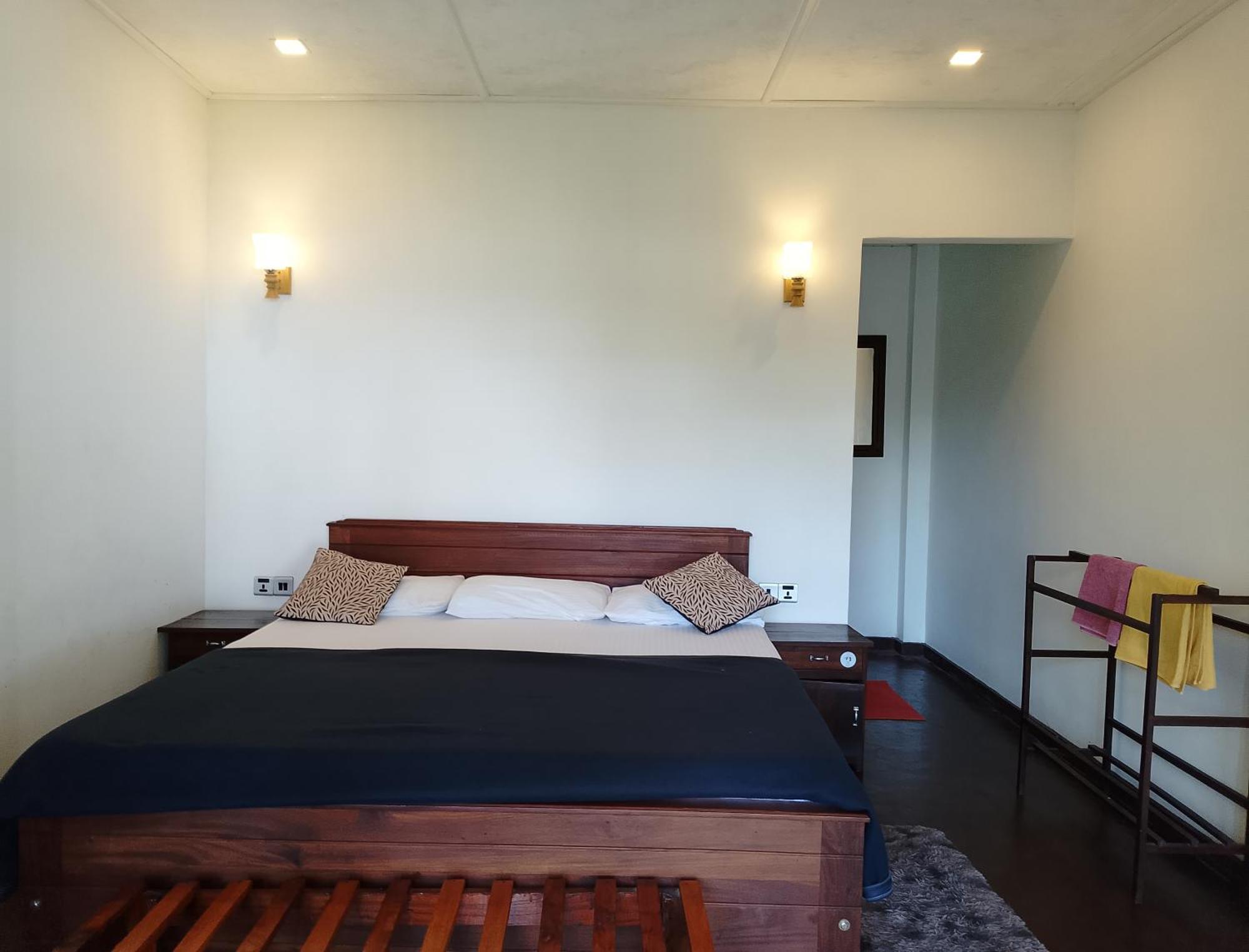 Neon Sky Nest Apartment Ella Luaran gambar